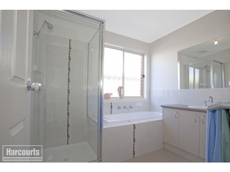 31 Sienna Way, Pakenham VIC 3810