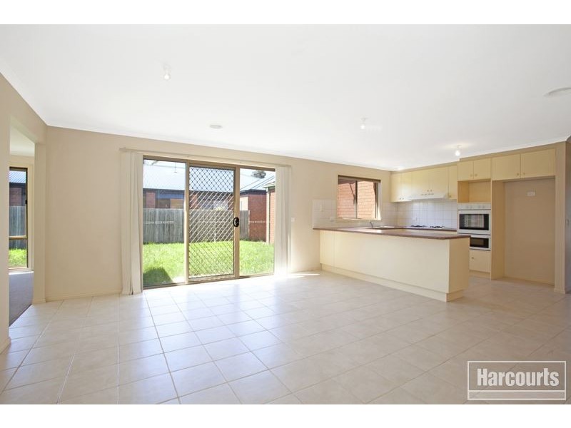 19 Park Boulevard, Pakenham VIC 3810