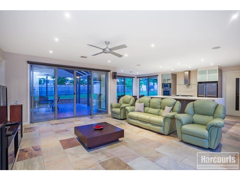 12 A Meeking Drive, Pakenham VIC 3810