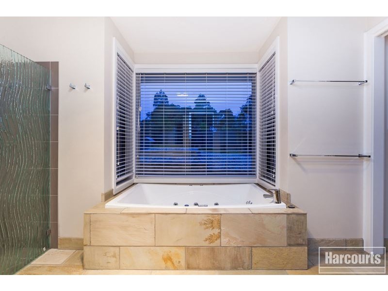 12 A Meeking Drive, Pakenham VIC 3810