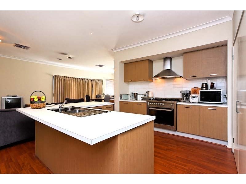 6 Goulburn Place, Pakenham VIC 3810