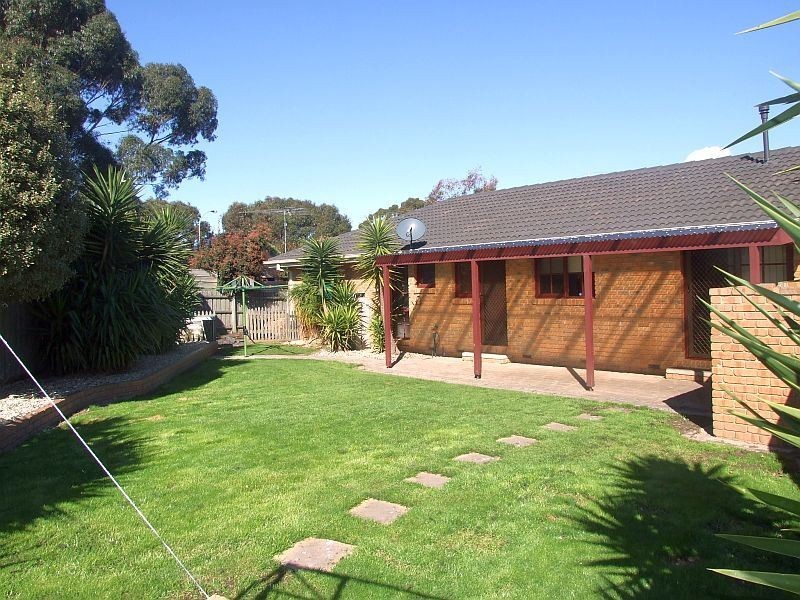 40 Eagle Drive, Pakenham VIC 3810