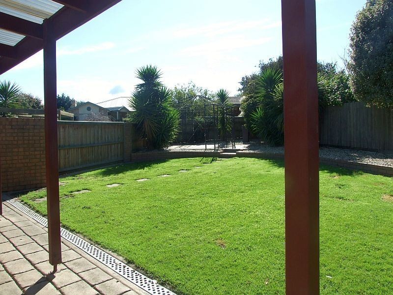 40 Eagle Drive, Pakenham VIC 3810