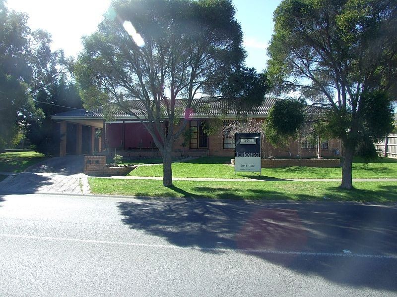 40 Eagle Drive, Pakenham VIC 3810
