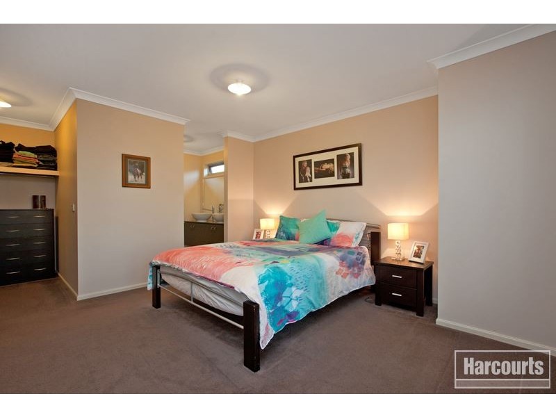 24 Arden Avenue, Pakenham VIC 3810