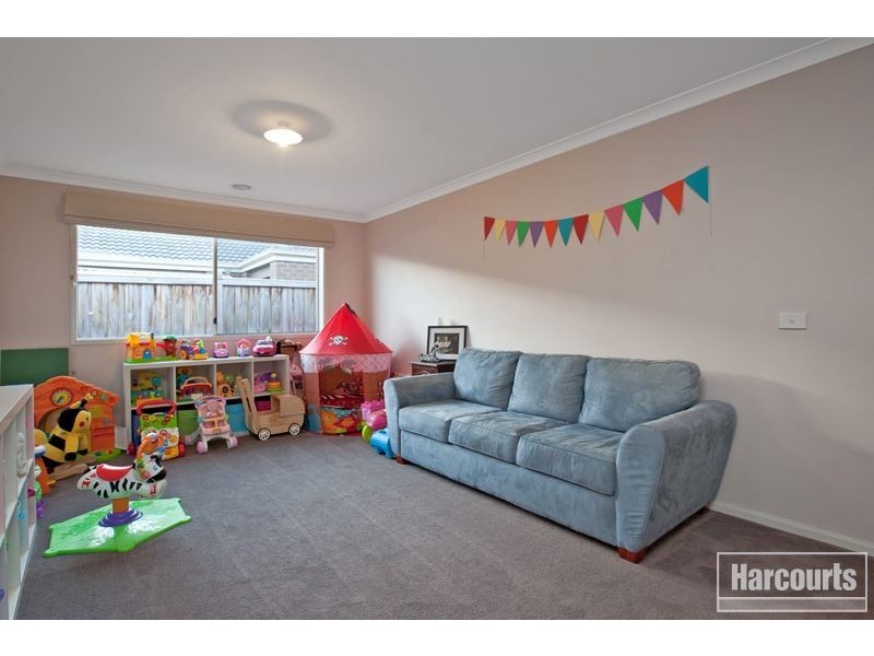 24 Arden Avenue, Pakenham VIC 3810