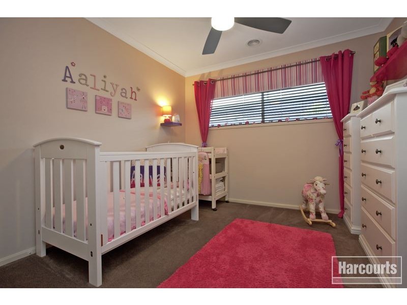 24 Arden Avenue, Pakenham VIC 3810