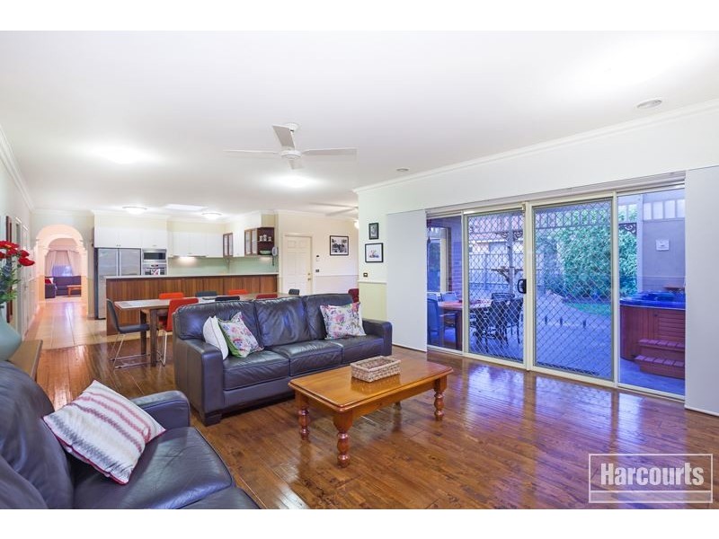 11 Tasman Way, Pakenham VIC 3810