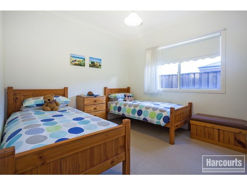 11 Tasman Way, Pakenham VIC 3810