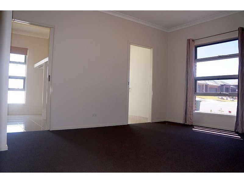 15 Ti Tree Crescent, Officer VIC 3809