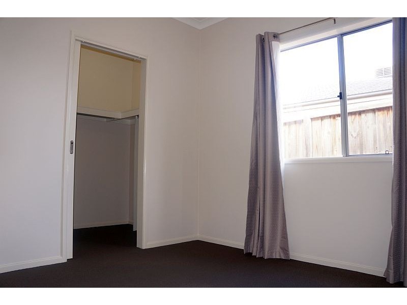 15 Ti Tree Crescent, Officer VIC 3809