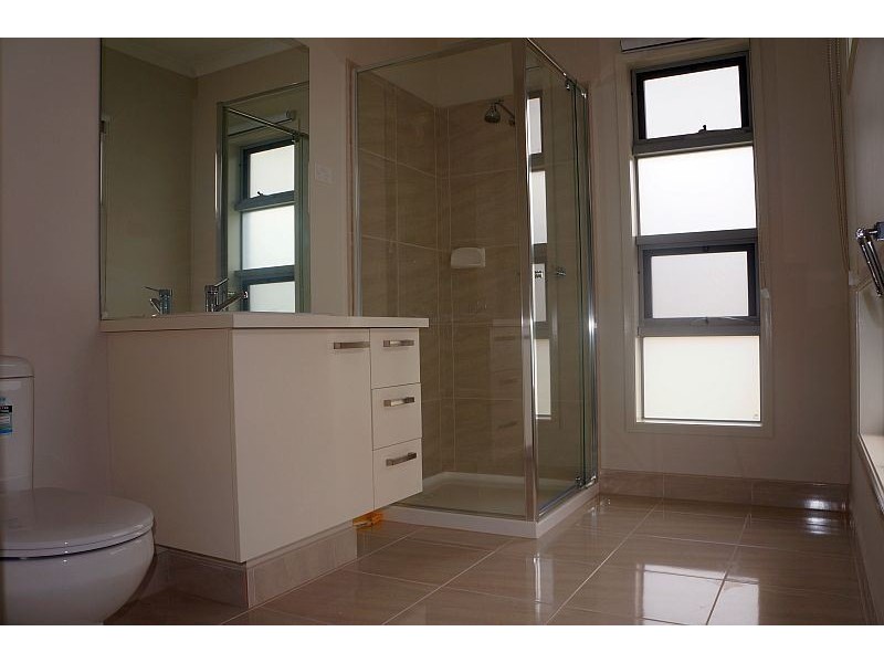 15 Ti Tree Crescent, Officer VIC 3809