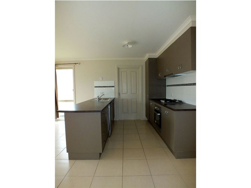 3 Whipbird Court, Pakenham VIC 3810