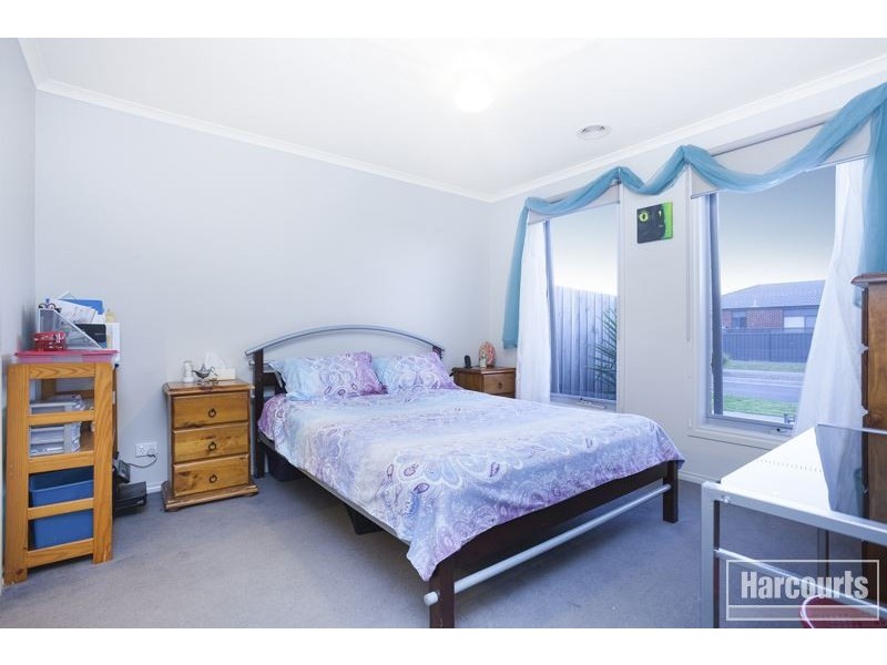 2 Mirabelle Street, Pakenham VIC 3810