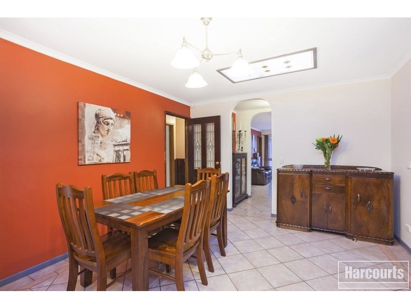 10 Paramount Way, Pakenham VIC 3810