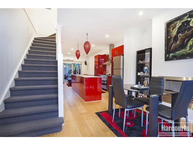 6/11 Howqua Place, Pakenham VIC 3810