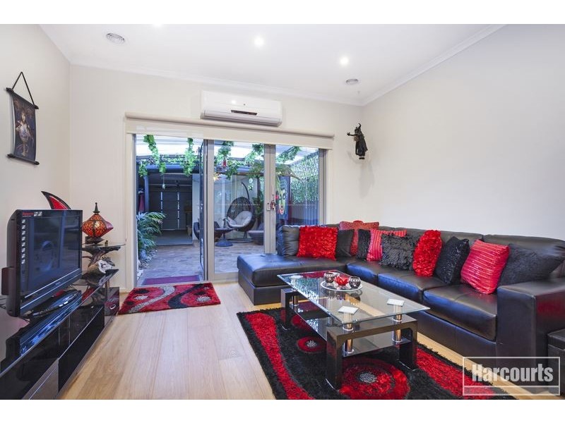 6/11 Howqua Place, Pakenham VIC 3810