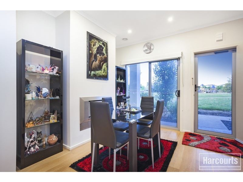 6/11 Howqua Place, Pakenham VIC 3810
