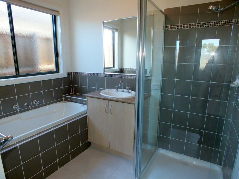 14/31 Syme Road, Pakenham VIC 3810