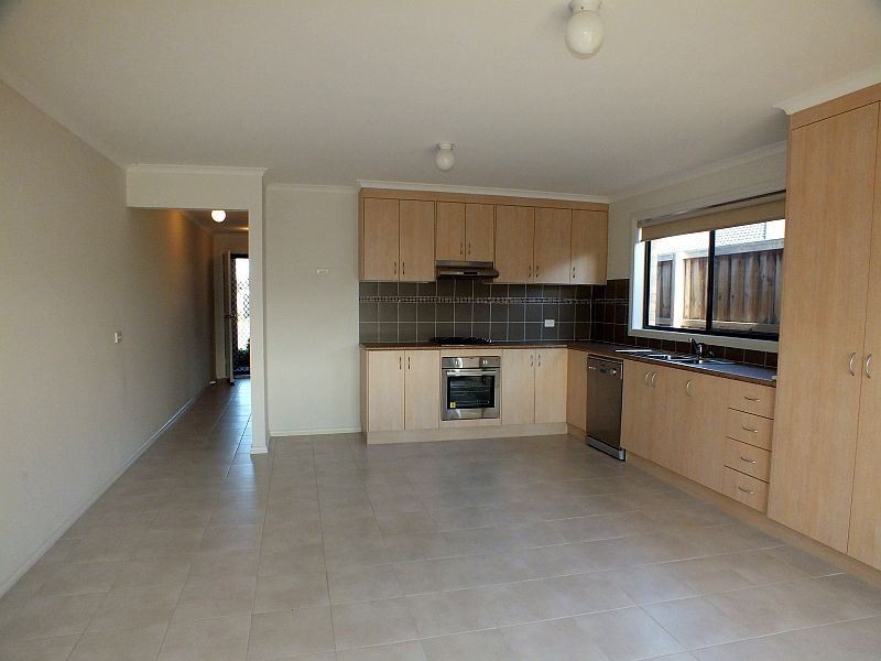 14/31 Syme Road, Pakenham VIC 3810