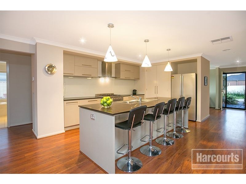 14 Azure Court, Pakenham VIC 3810
