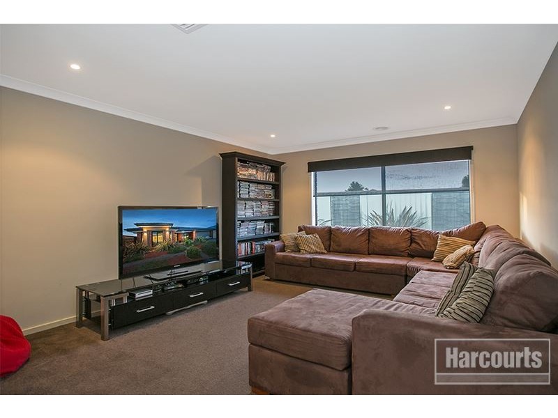 14 Azure Court, Pakenham VIC 3810