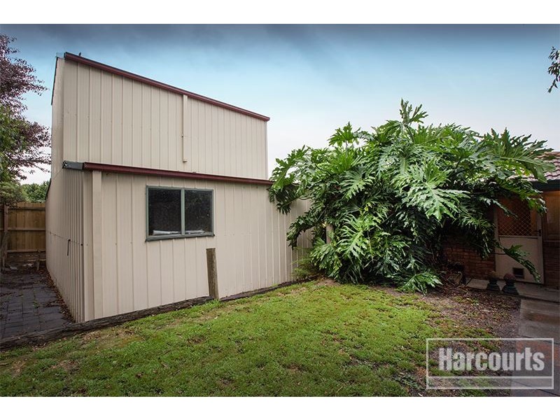 10 Smethurst Avenue, Pakenham VIC 3810