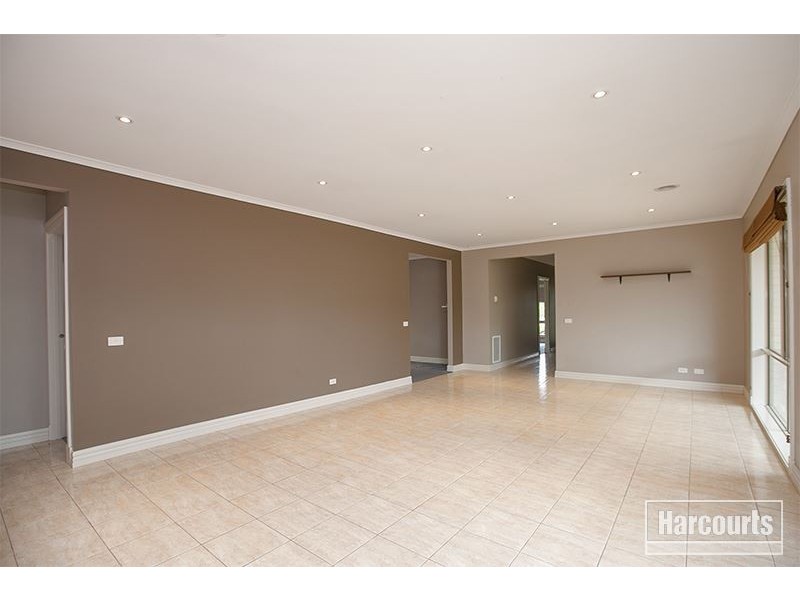 29 The Parkway, Pakenham VIC 3810