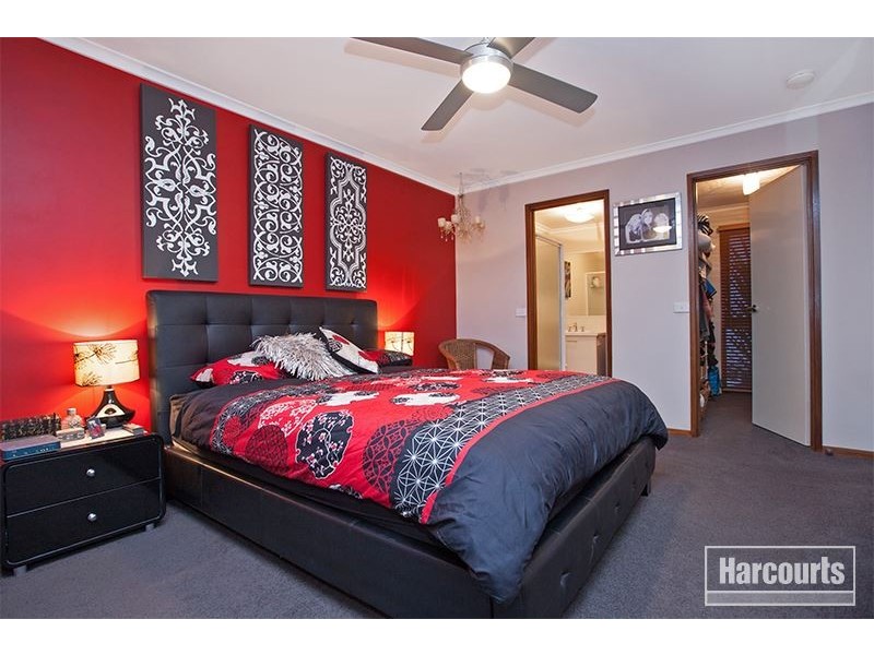 1 Malcolm Court, Pakenham VIC 3810