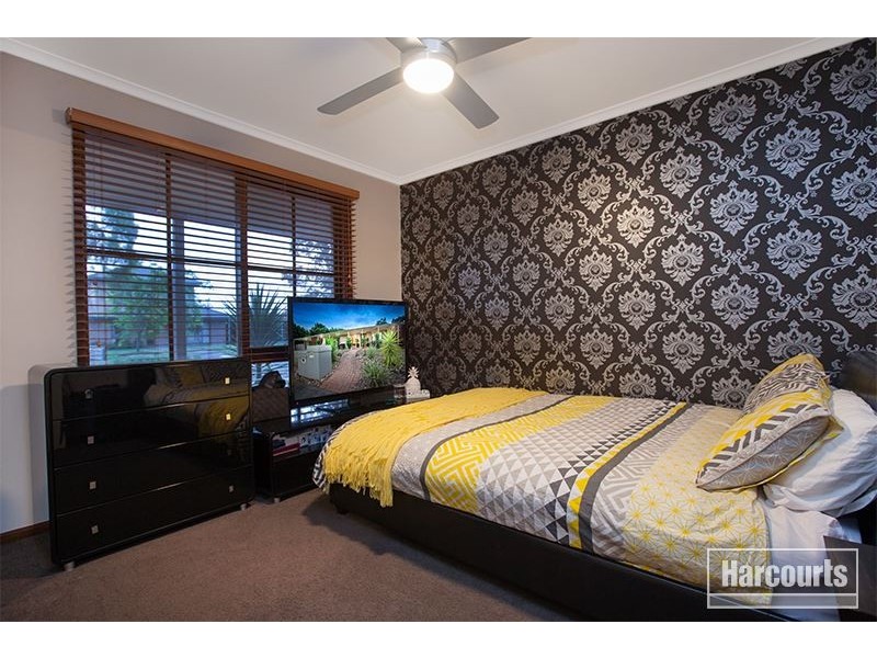 1 Malcolm Court, Pakenham VIC 3810