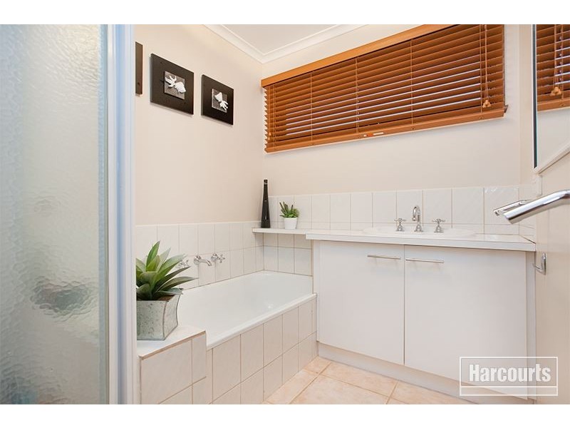 1 Malcolm Court, Pakenham VIC 3810