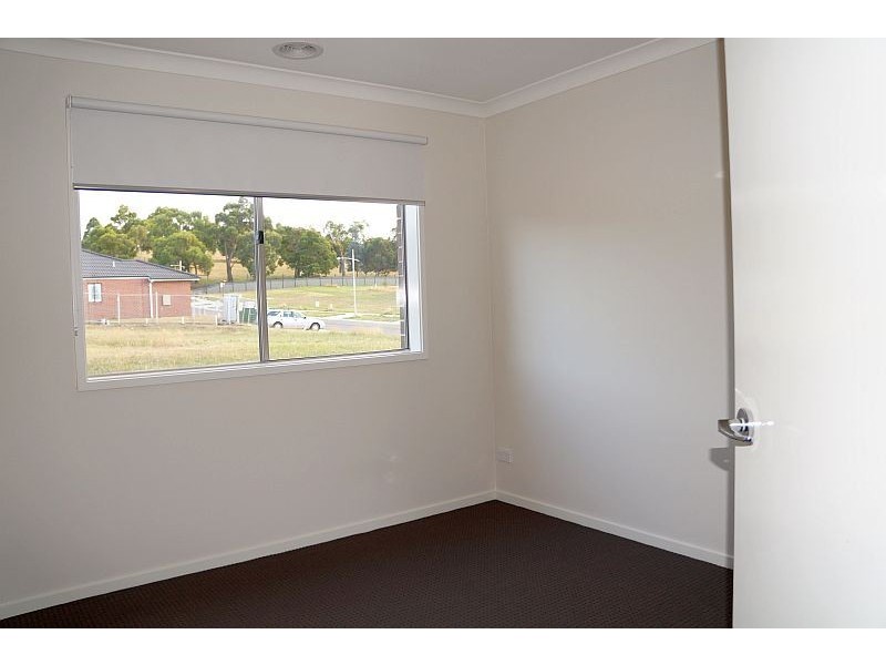 3 Pointer Drive, Pakenham VIC 3810