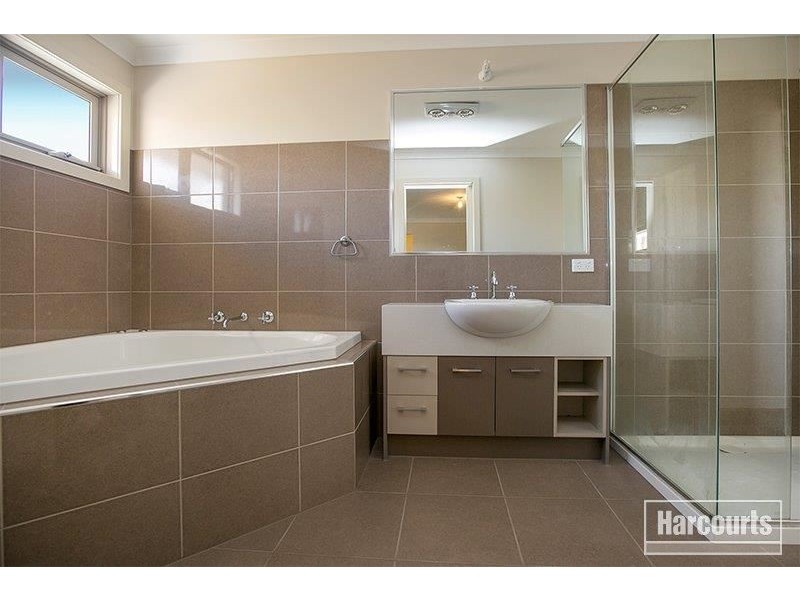 68 Majestic Drive, Officer VIC 3809
