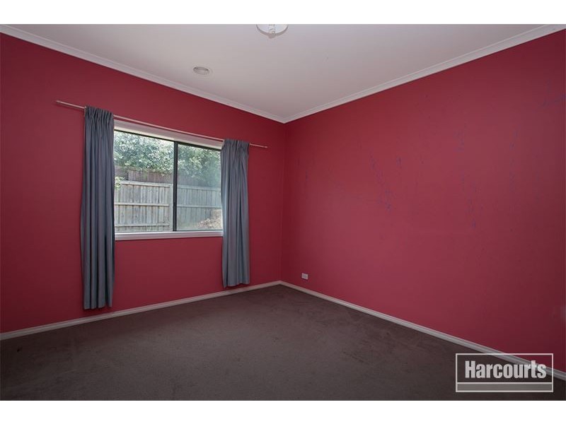 2 Angelique Street, Berwick VIC 3806