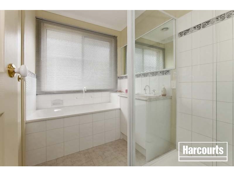 1 Wallangara Drive, Pakenham VIC 3810