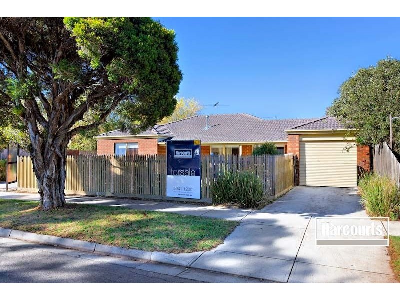 1/9 Henty Street, Pakenham VIC 3810