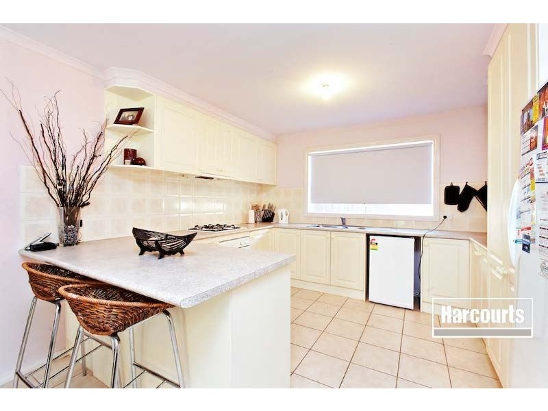 1/9 Henty Street, Pakenham VIC 3810