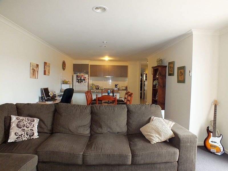 12/6-16 Diston Court, Pakenham VIC 3810