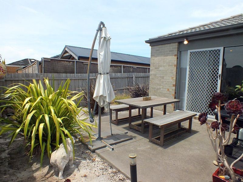 12/6-16 Diston Court, Pakenham VIC 3810