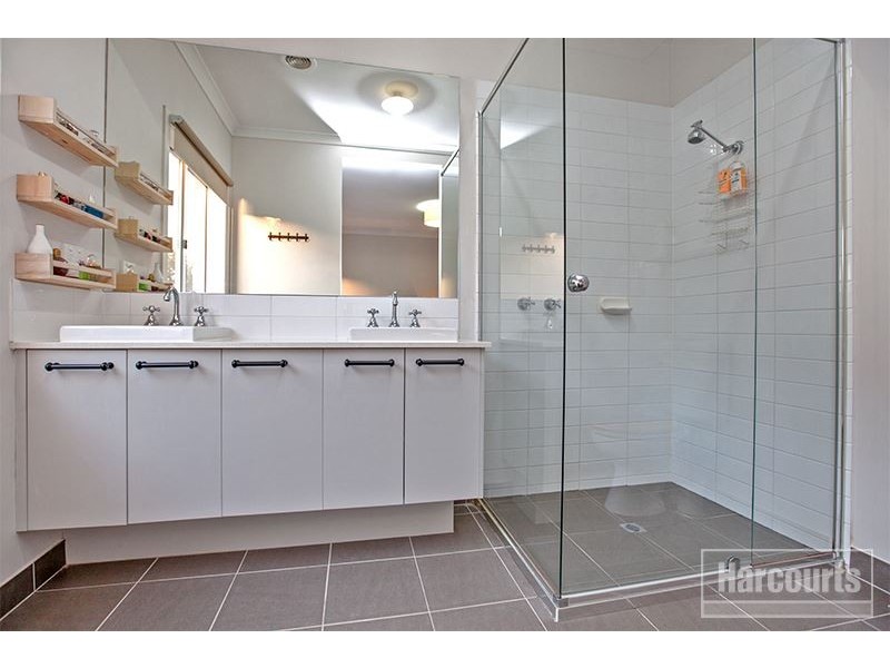 3 Westwood Grove, Pakenham VIC 3810