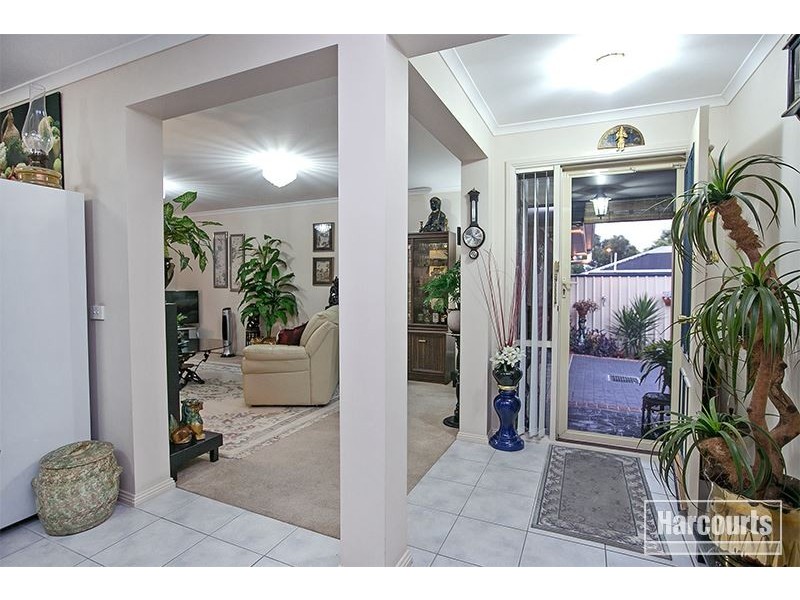 2/37 Eagle Drive, Pakenham VIC 3810