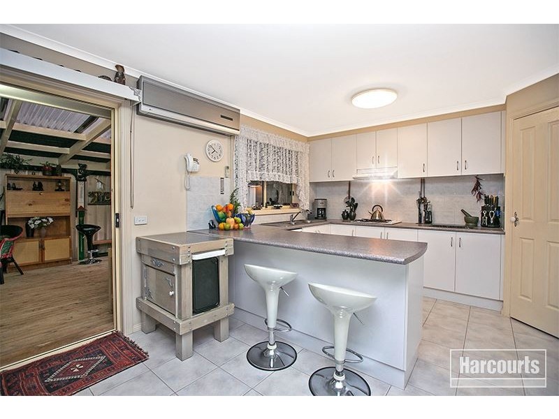 2/37 Eagle Drive, Pakenham VIC 3810