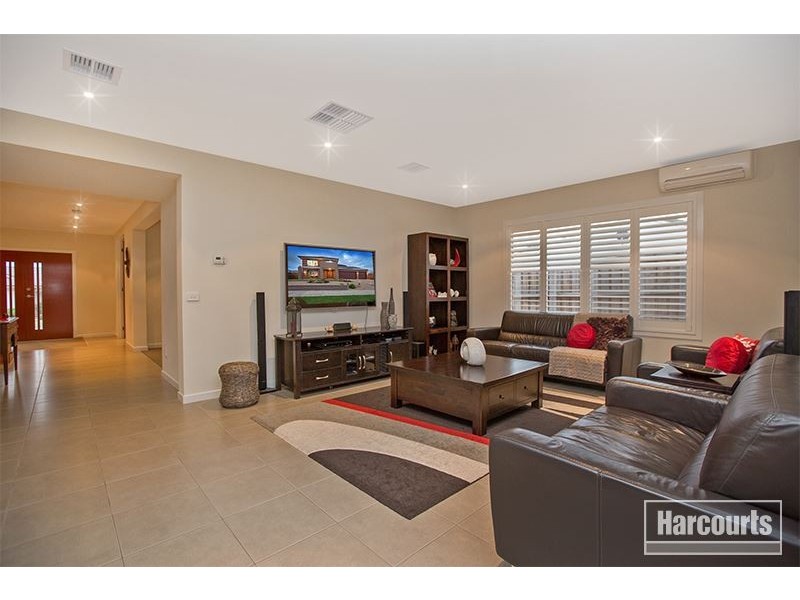 29 Landy Circuit, Pakenham VIC 3810