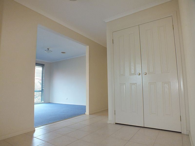 28 Storey Drive, Pakenham VIC 3810