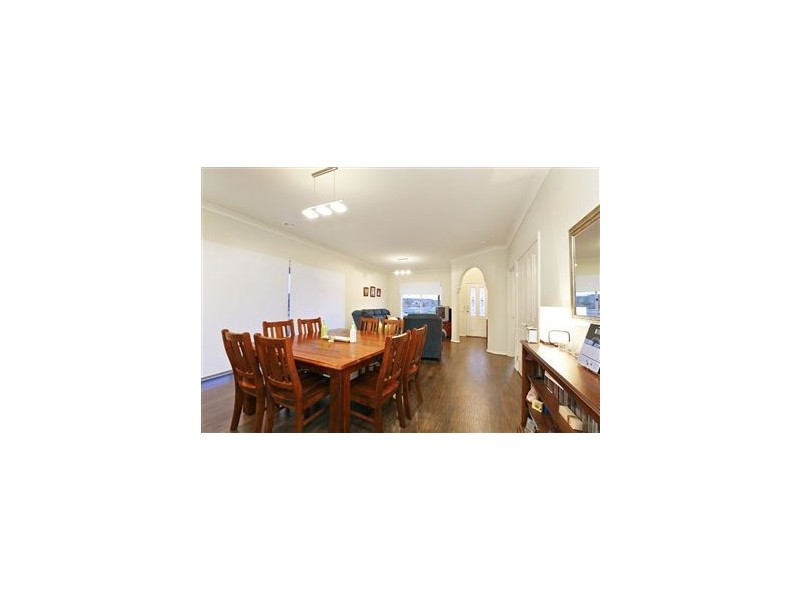 47 Sandalwood Drive, Pakenham VIC 3810