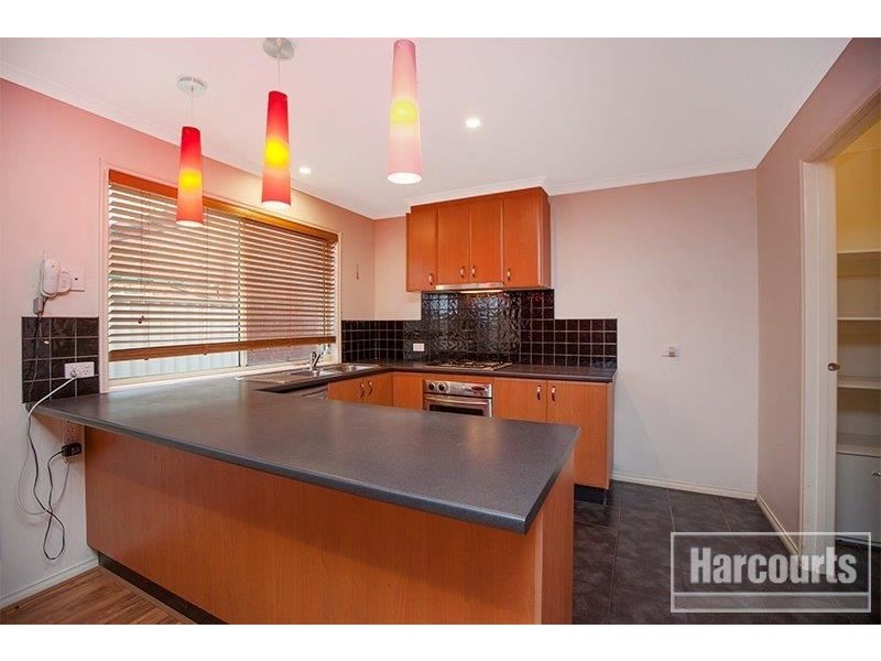 53 Hartland Circuit, Pakenham VIC 3810