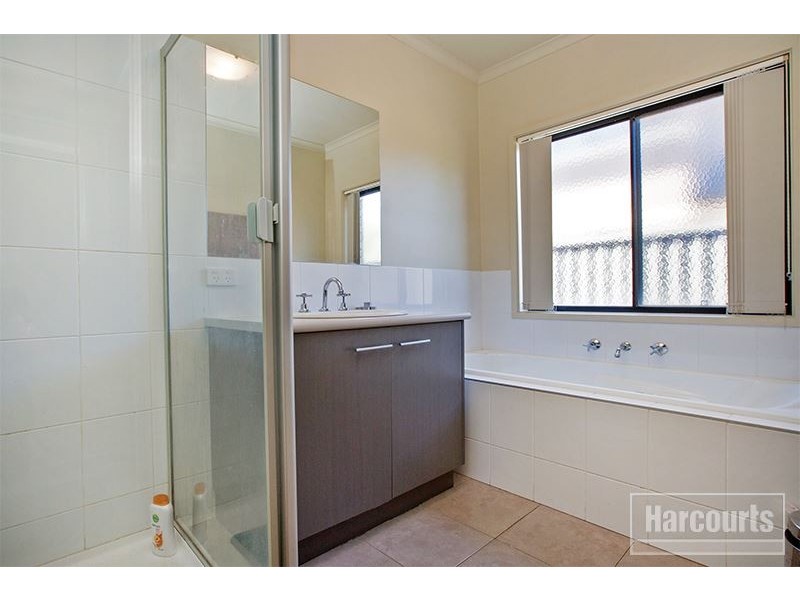 1 Perry Court, Pakenham VIC 3810