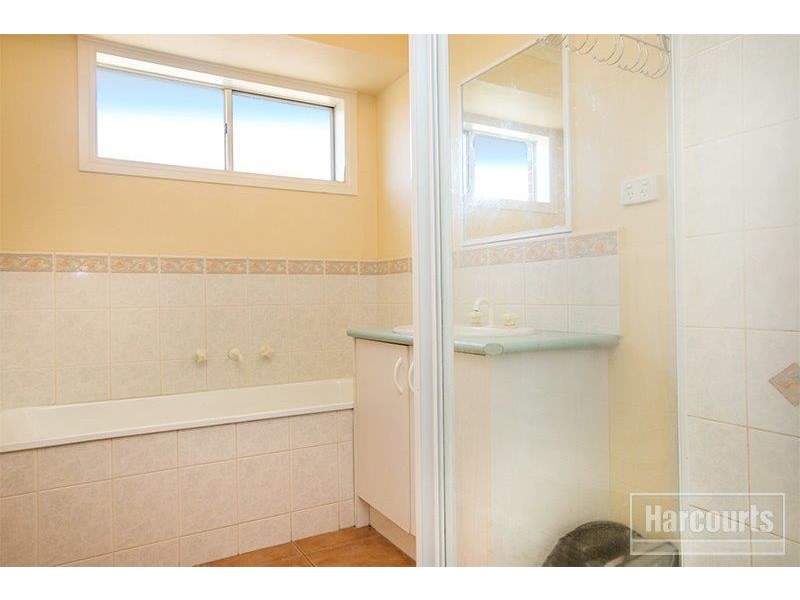 5 Freeman Drive, Pakenham VIC 3810