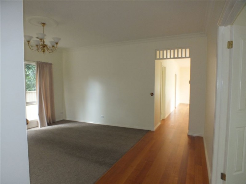 4 Cedar Lane, Pakenham VIC 3810