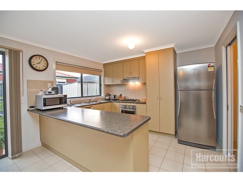 2/31 Syme Road, Pakenham VIC 3810
